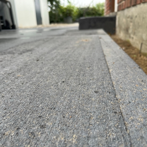 Betonindkørsel med fokus på kvalitet