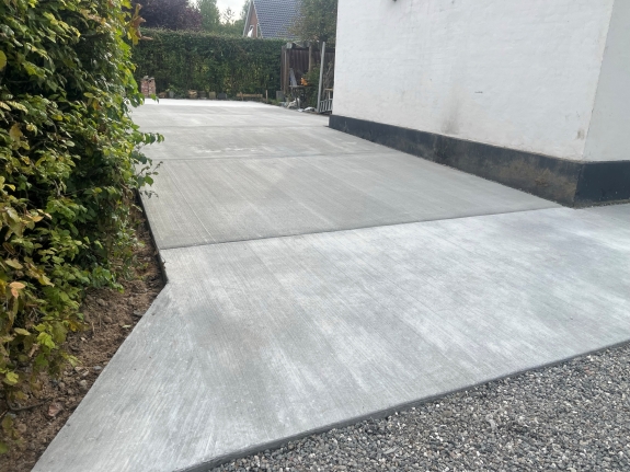 Etablering af ny betonindkørsel