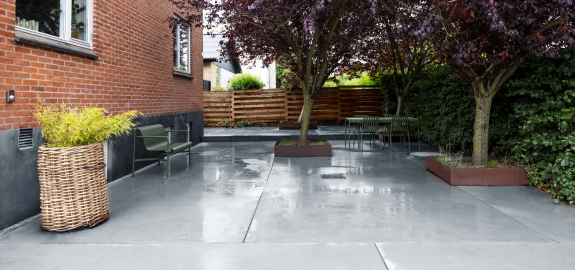 Støbning af betonindkørsel i Aarhus