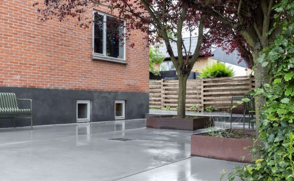 Betonindkørsel ved bolig